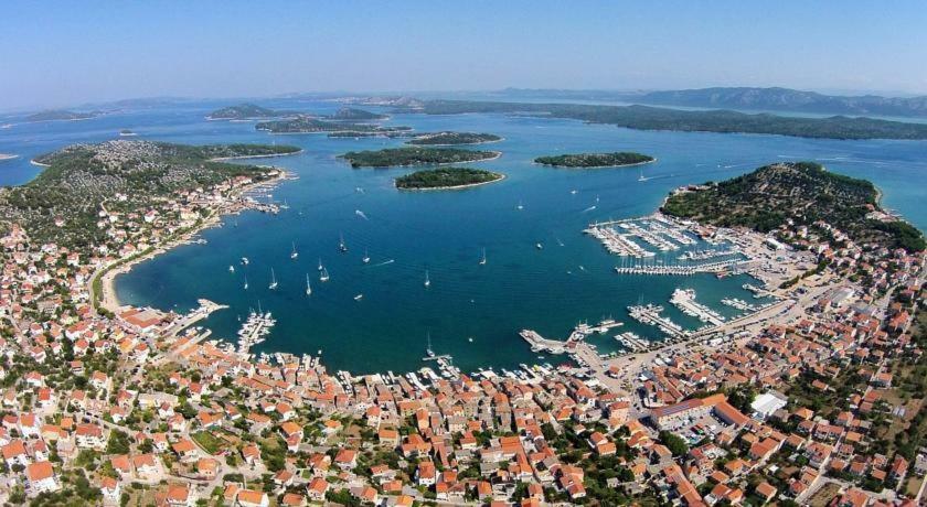 Apartmani Mudronja Murter Kültér fotó
